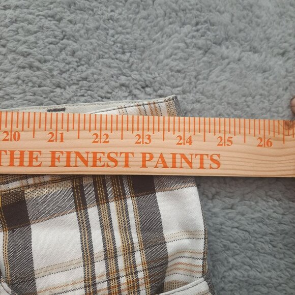 Old Skool Men's 90's Y2K hip hop Urbanwear Baggie Brown tan plaid Shorts Size 50 - Picture 7 of 10